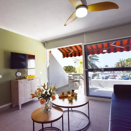 Book Jet - Casa Adam * モロ・デル・ハブレ