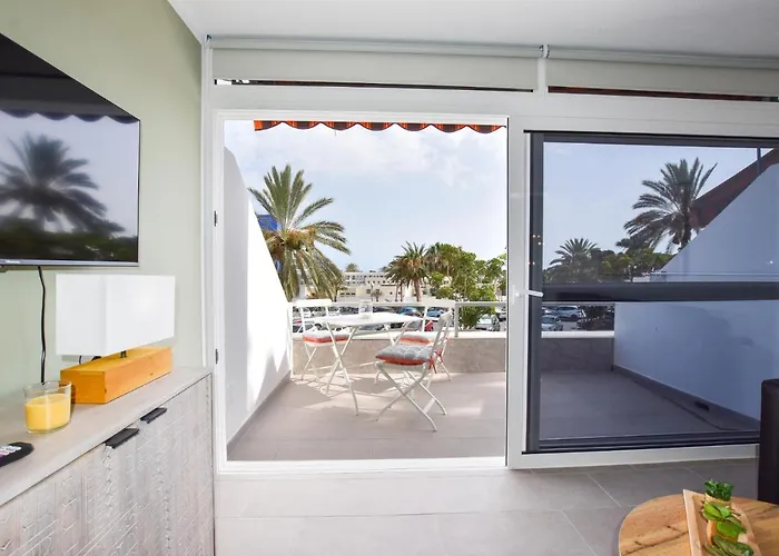 Book Jet - Casa Adam *